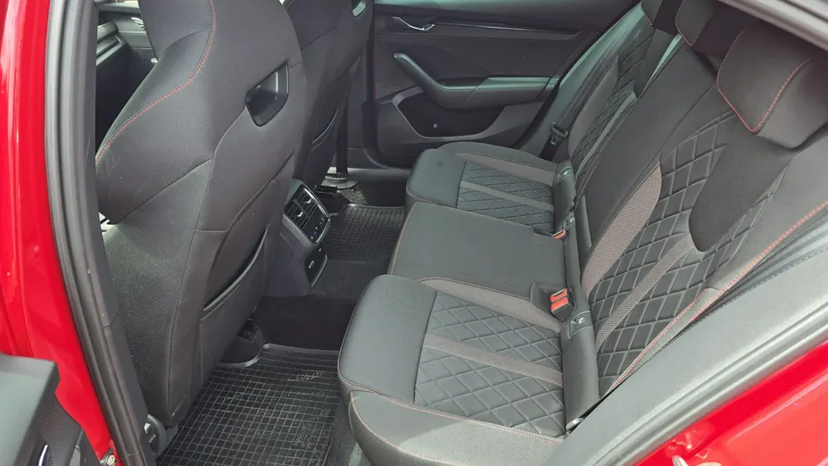 SKODA Octavia -