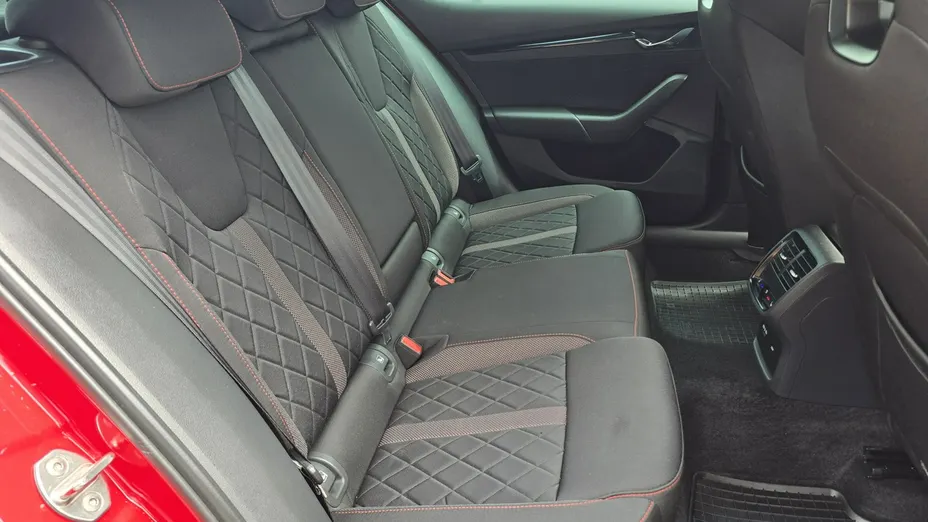 SKODA Octavia -