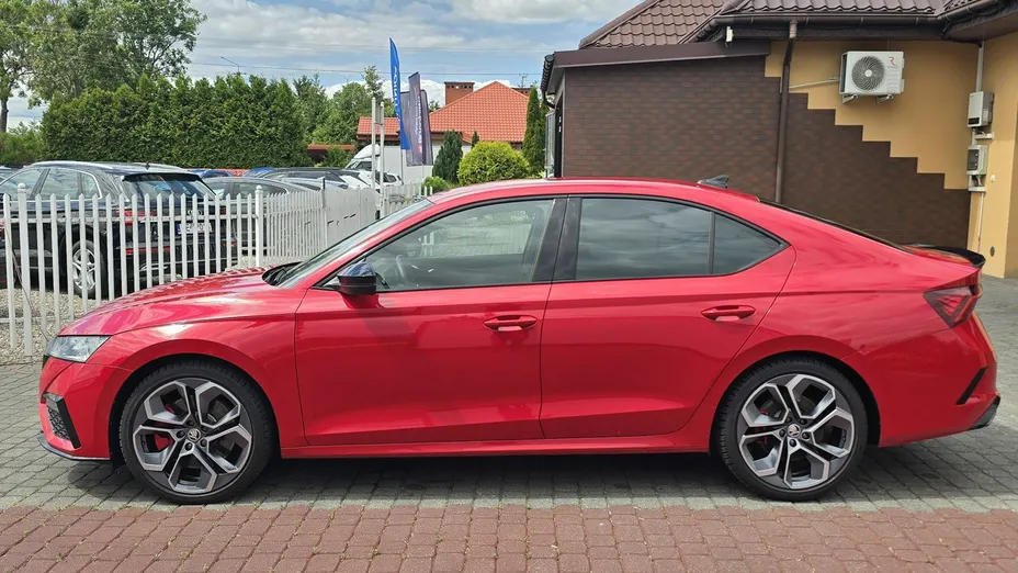 SKODA Octavia -