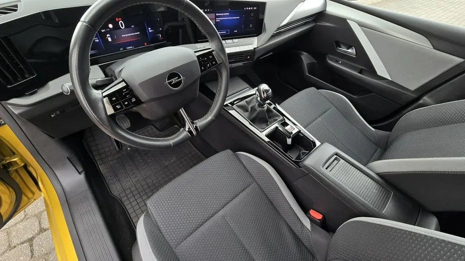 OPEL Astra -