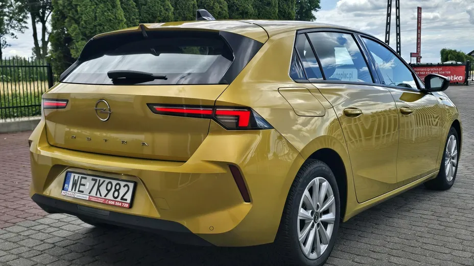 OPEL Astra -