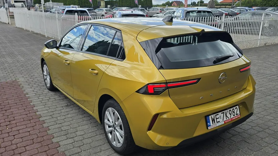 OPEL Astra -