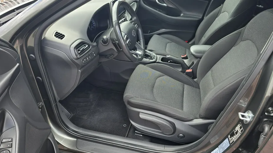 HYUNDAI i30 -