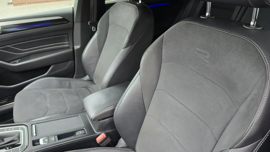 VOLKSWAGEN Arteon -