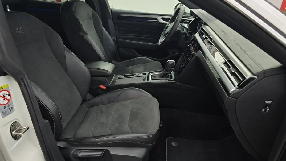 VOLKSWAGEN Arteon -