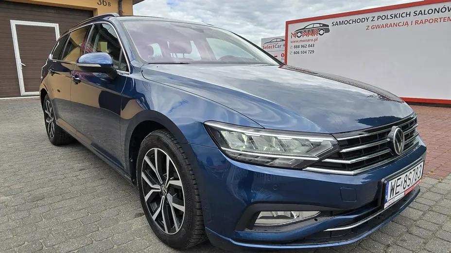 VOLKSWAGEN Passat -