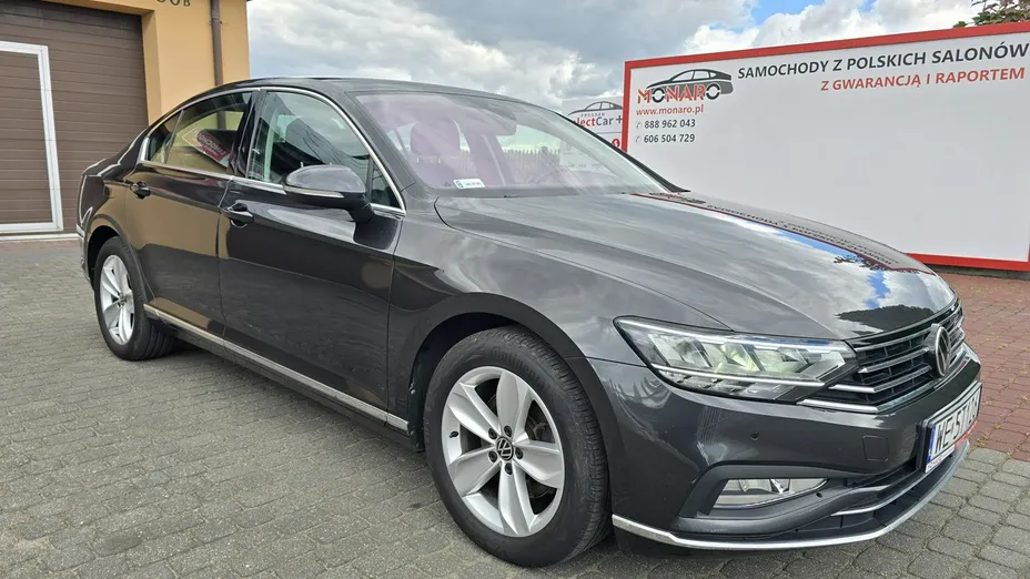 VOLKSWAGEN Passat -