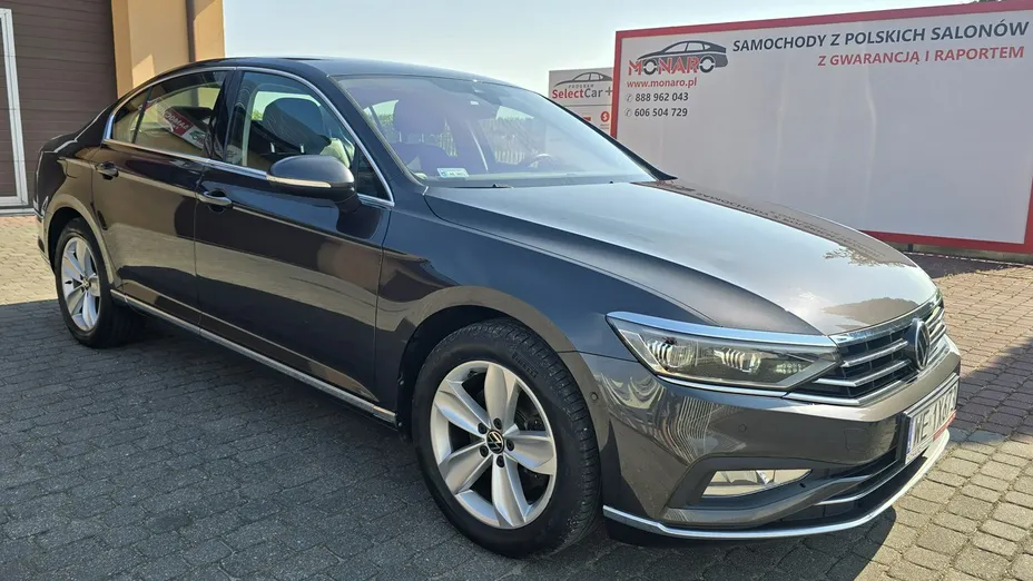 VOLKSWAGEN Passat -