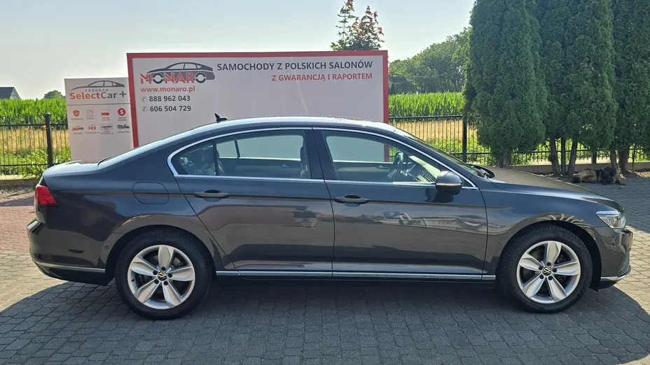 VOLKSWAGEN Passat -