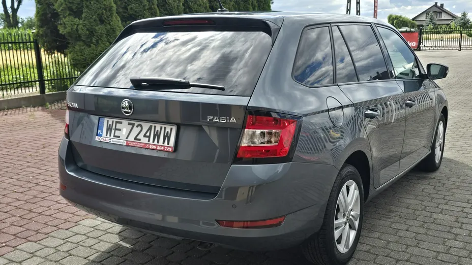 SKODA Fabia -