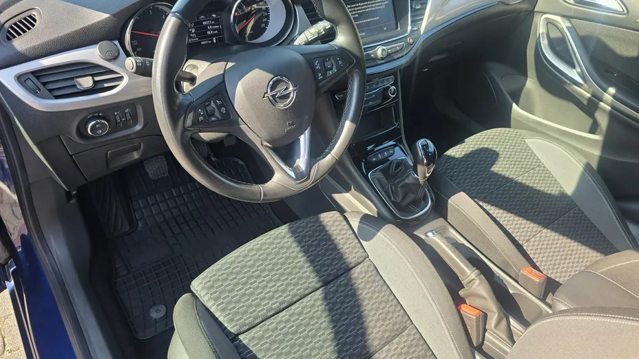 OPEL Astra -