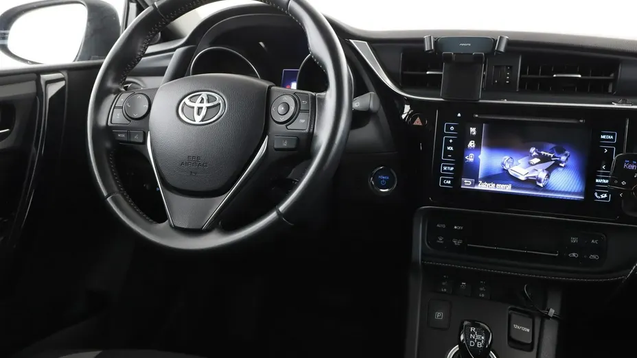 TOYOTA Auris -