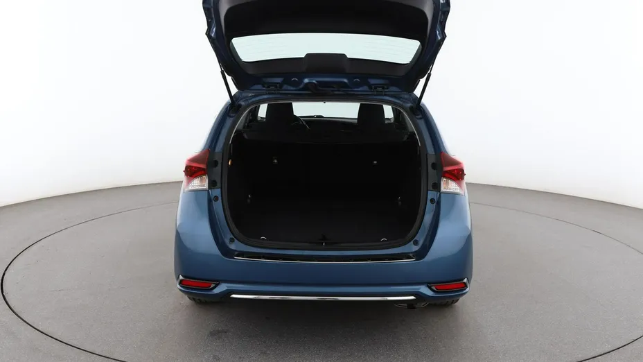 TOYOTA Auris -