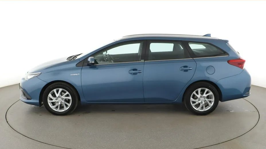 TOYOTA Auris -