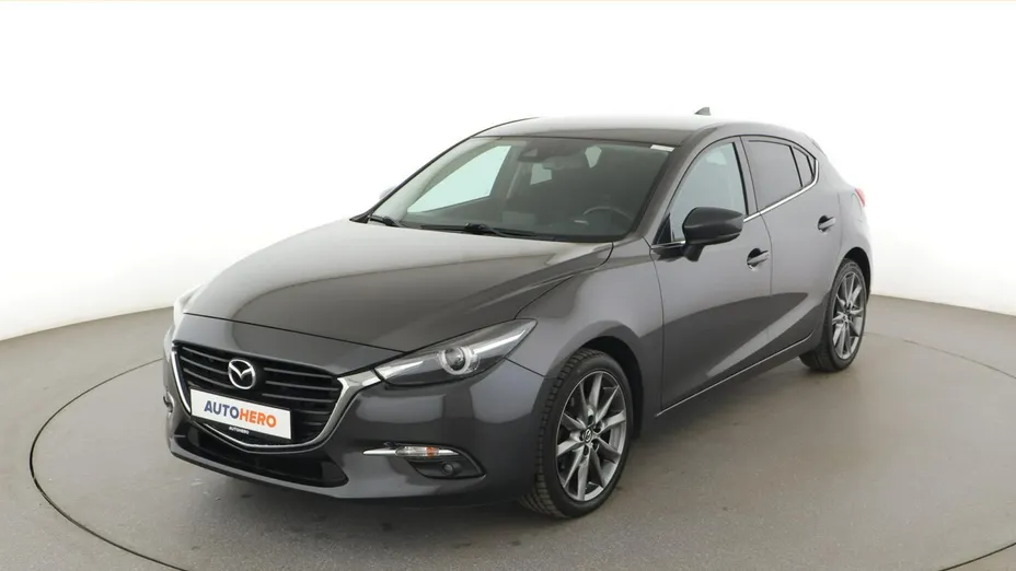 MAZDA 3 -