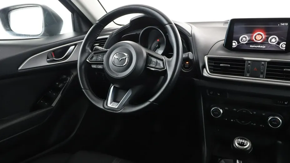 MAZDA 3 -