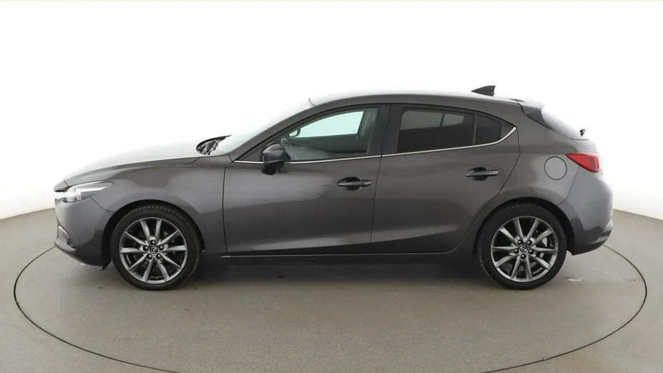 MAZDA 3 -