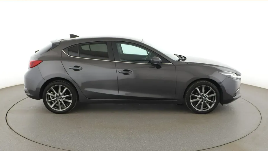 MAZDA 3 -