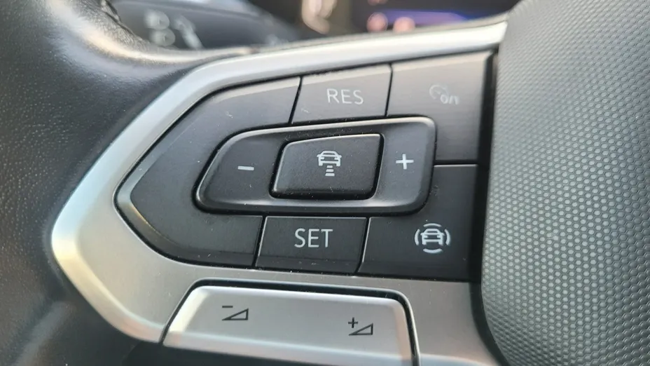 VOLKSWAGEN Arteon -