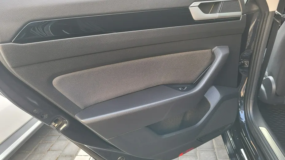 VOLKSWAGEN Arteon -
