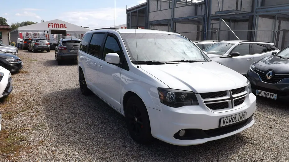 DODGE Grand Caravan -