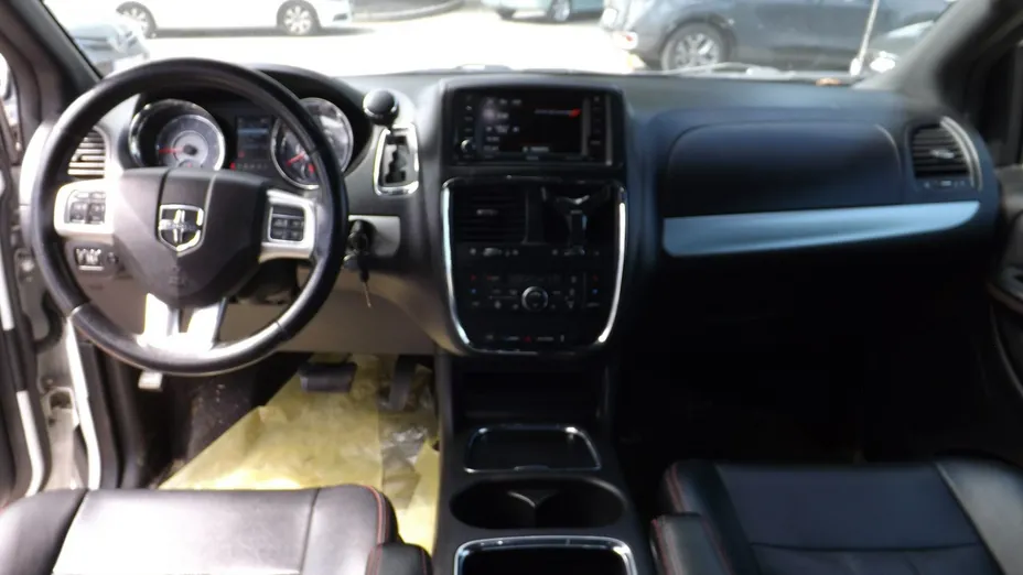 DODGE Grand Caravan -