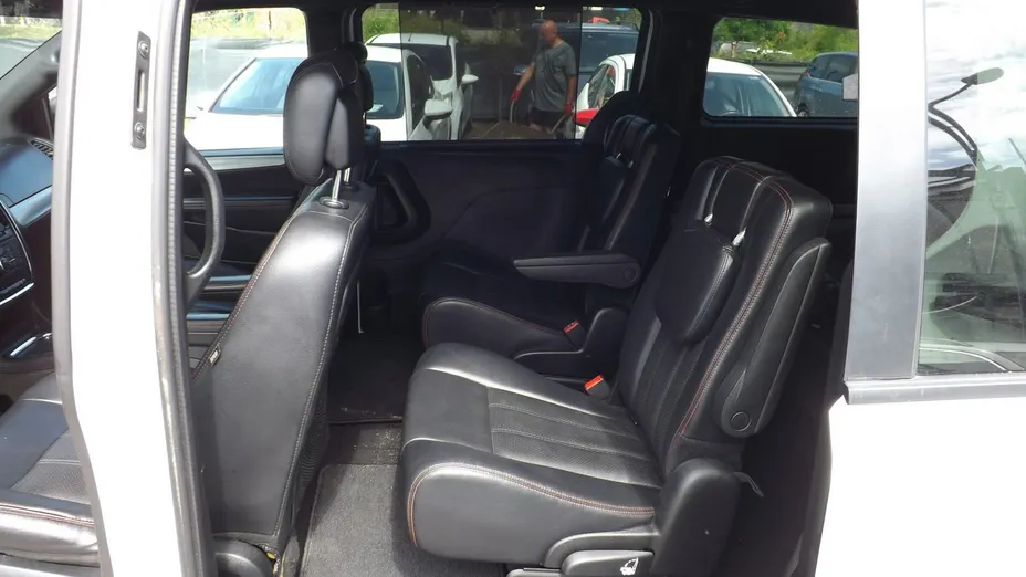 DODGE Grand Caravan -