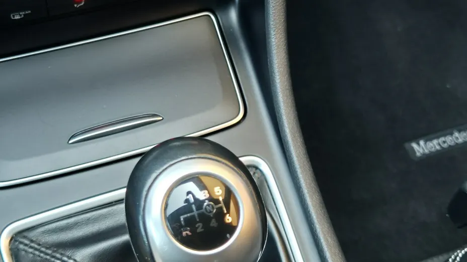 MERCEDES-BENZ A Klasa -