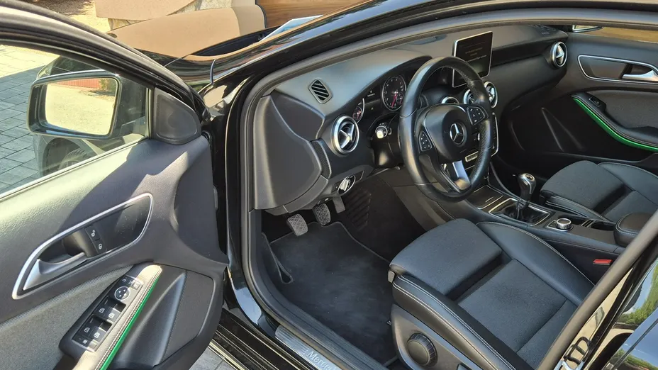 MERCEDES-BENZ A Klasa -