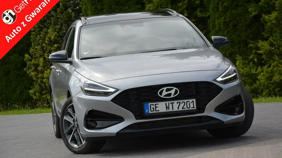 HYUNDAI i30 -