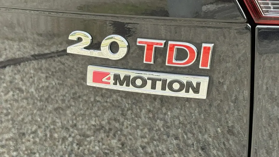VOLKSWAGEN Tiguan -