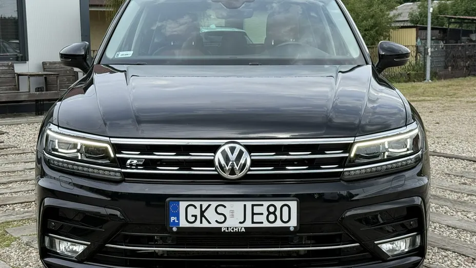 VOLKSWAGEN Tiguan -