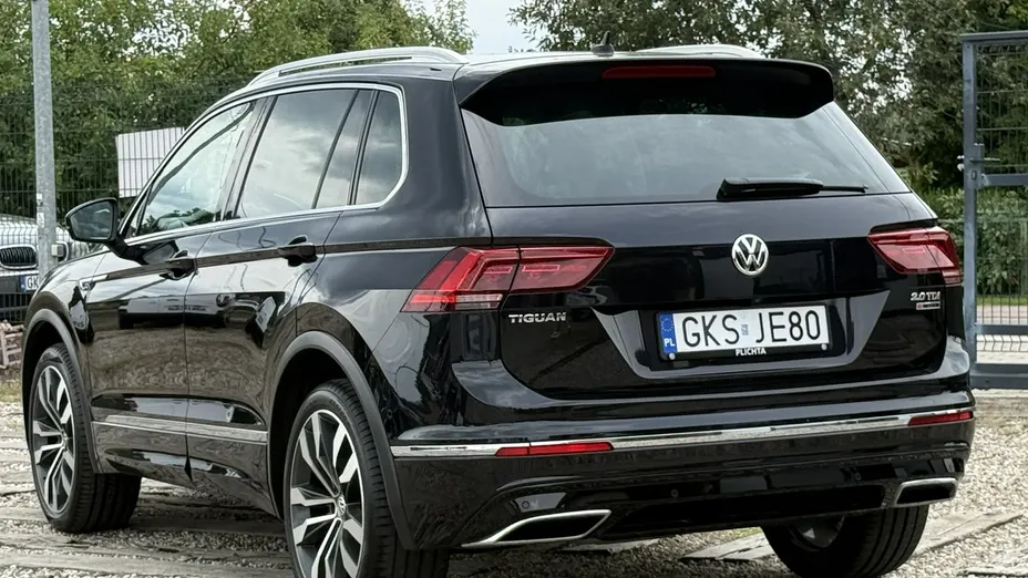 VOLKSWAGEN Tiguan -