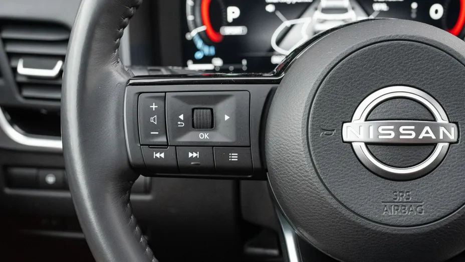 NISSAN Qashqai -