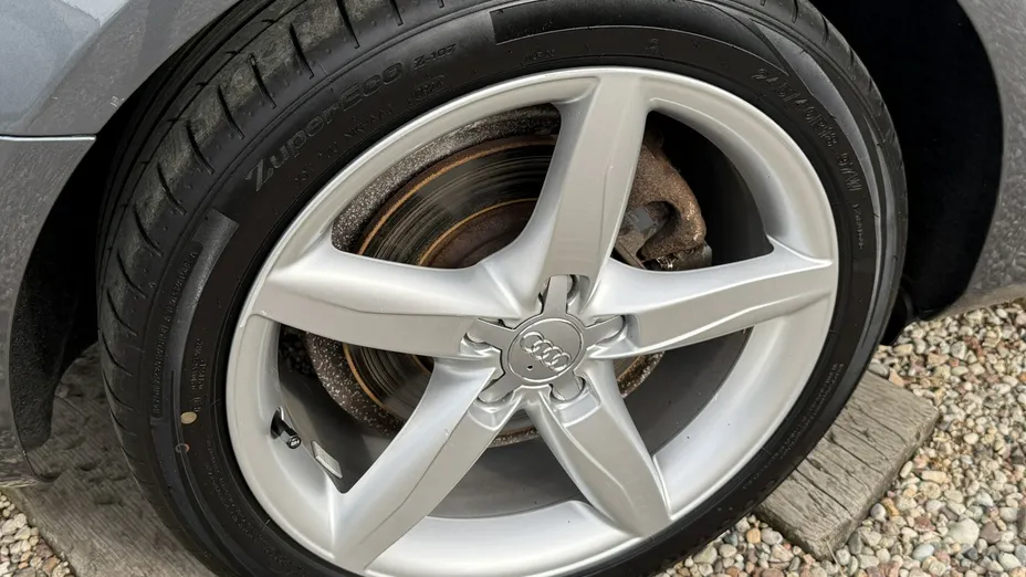 AUDI A4 Avant -