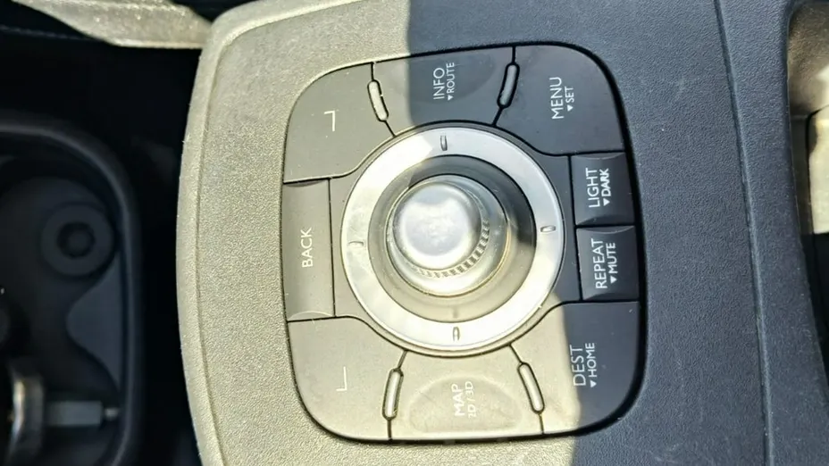 RENAULT Scenic -