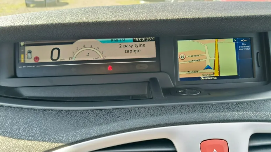 RENAULT Scenic -