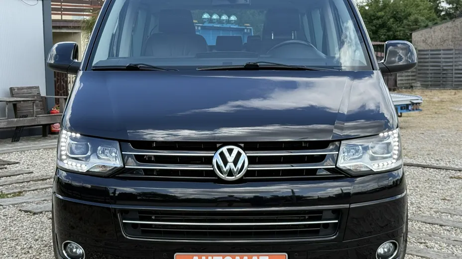VOLKSWAGEN Multivan -