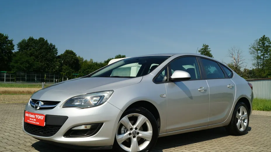 OPEL Astra -
