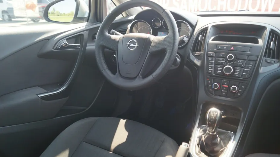 OPEL Astra -