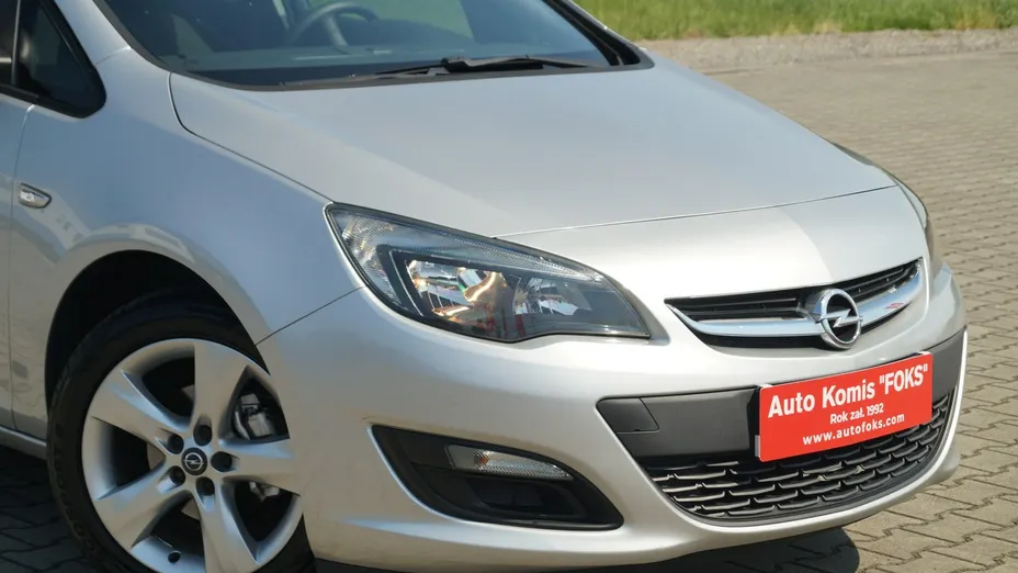 OPEL Astra -