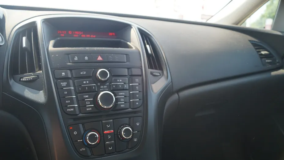 OPEL Astra -