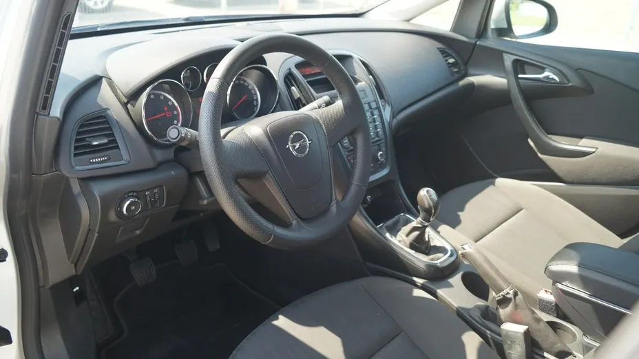 OPEL Astra -