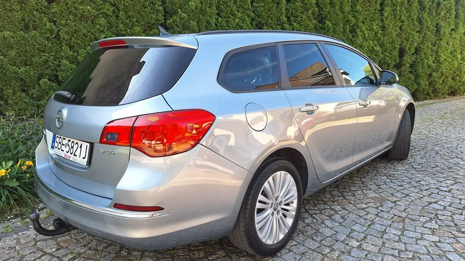OPEL Astra -