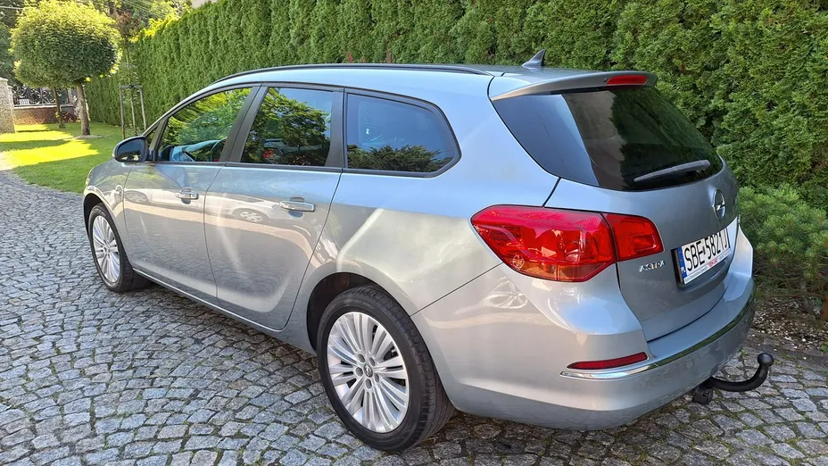OPEL Astra -