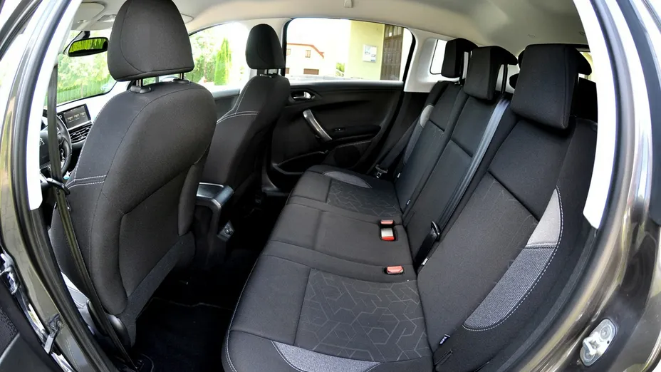 PEUGEOT 2008 -