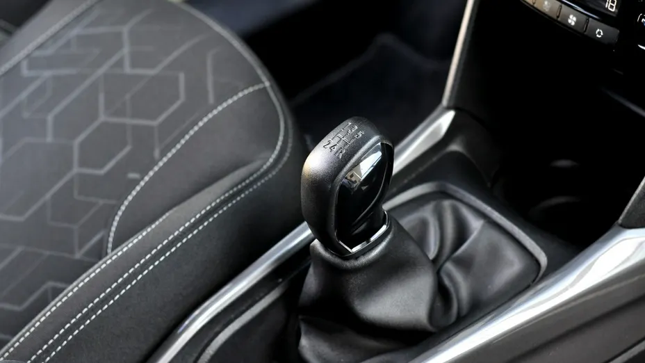 PEUGEOT 2008 -