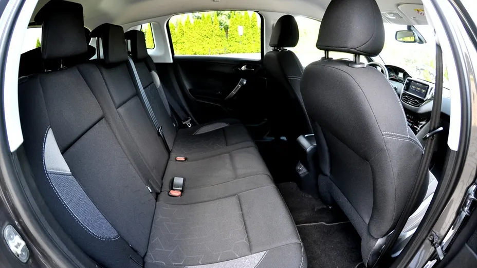 PEUGEOT 2008 -