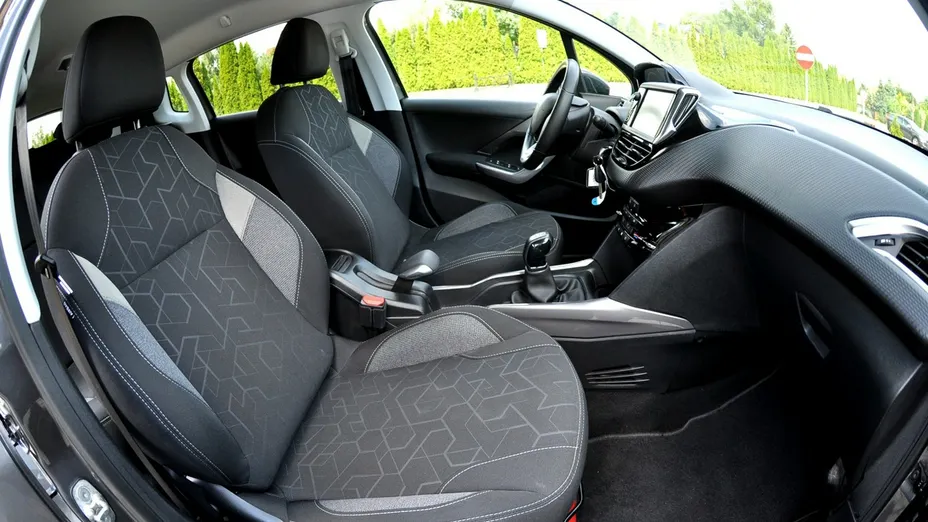 PEUGEOT 2008 -