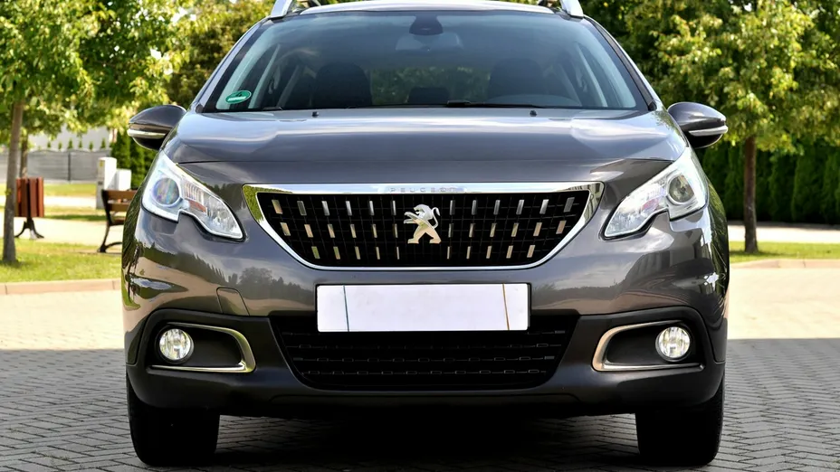 PEUGEOT 2008 -